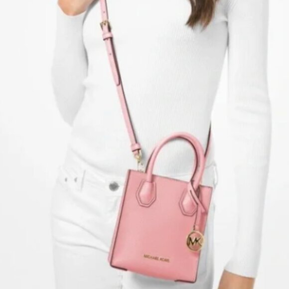 EUC - Michael Kors Mercer Extra-Small Pebbled Leather Crossbody Bag in Pink - Picture 3 of 17